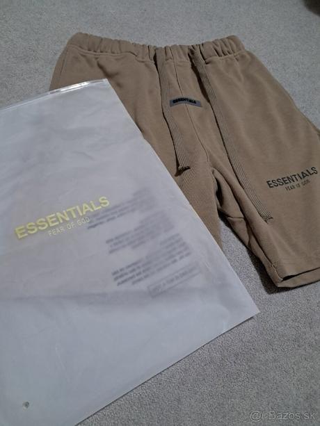 Nové kraťase zn. essentials, m