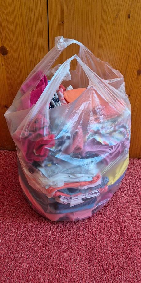 Balík dievčenského oblečenia 98/104, 104–116