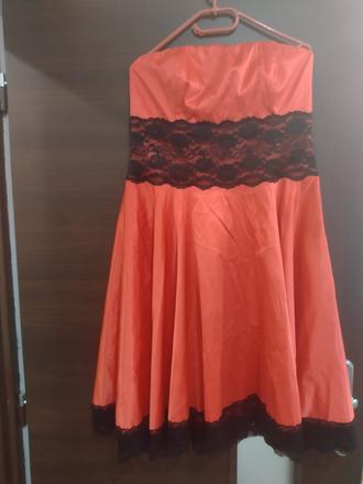 Červené čipkované šaty, xl