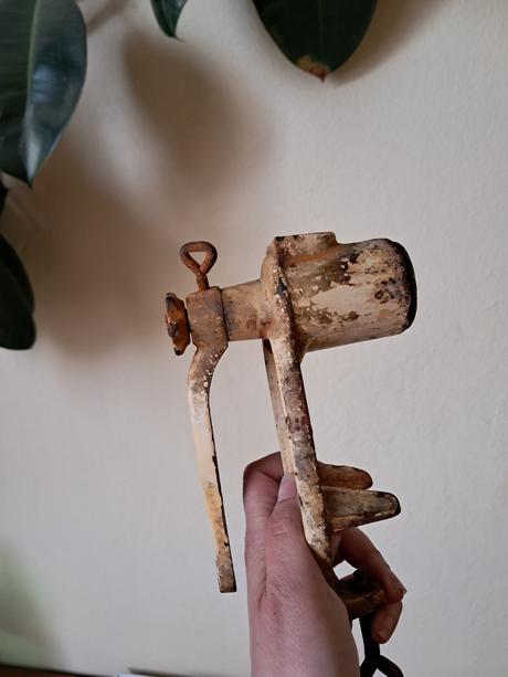 Starožitné mlynčeky, šlahač a pasírovač,