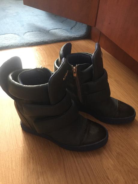 Sneakersy carinii, 37