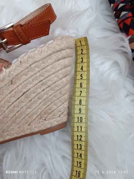 Sandále má platforme, 39