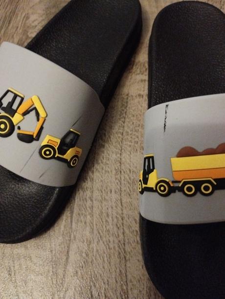 Šľapky dedoles, 32