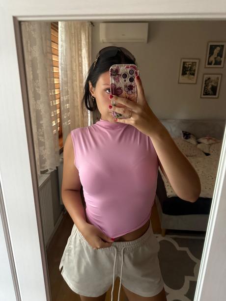 Ruzovy topik, bershka,s