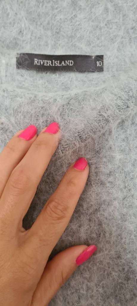 Svetrík riverisland, river island,s