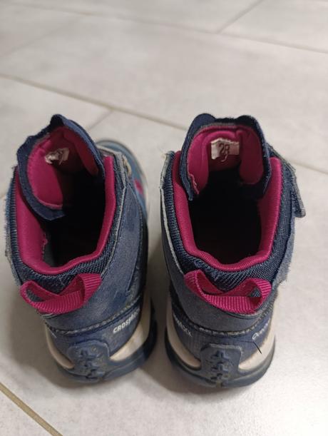 Turistické topánky, 28