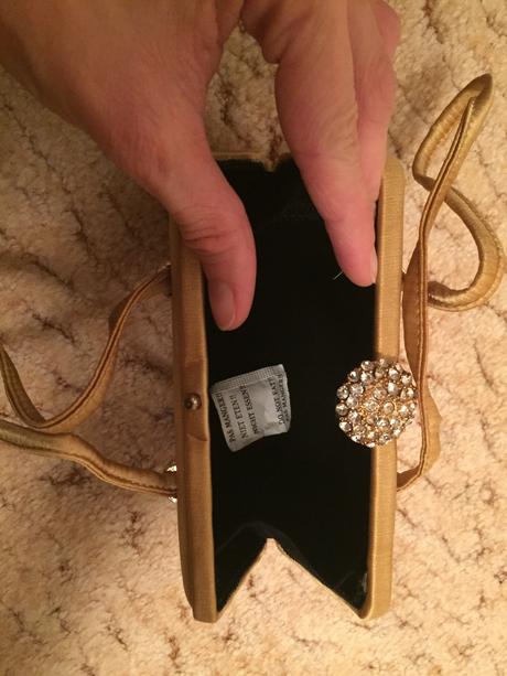 Zlata spolocenska kabelka,