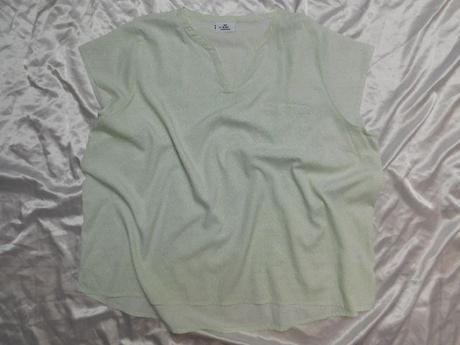 Pekna letna lahučka bluzka,, 52