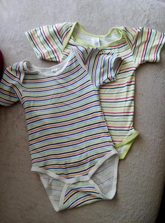 Bodynka na donosenie 2ks, c&a,86