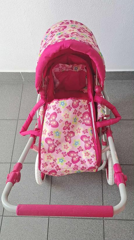 Kočík pre bábiky, 