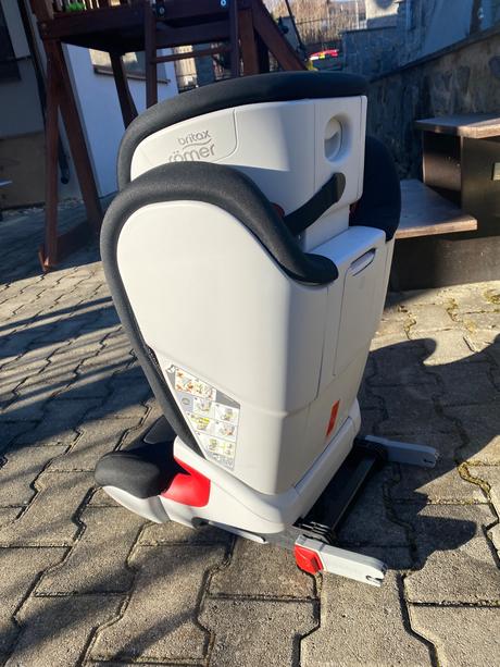 Autosedačka britax römer, 