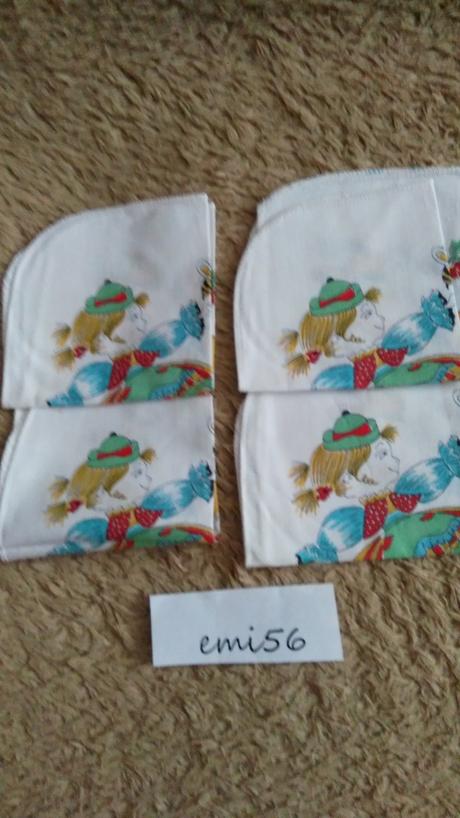 3354. rôzne vreckovky,