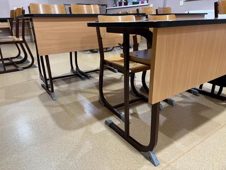 Školské lavice a stoličky, 