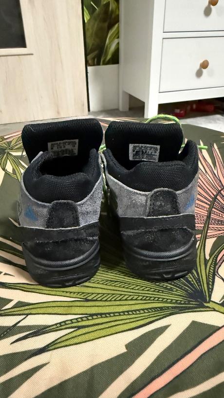 Čižmičky, adidas,22