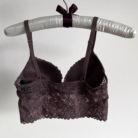 Krajkovaná braletka vystužená s kosticami push up, h&m,75a