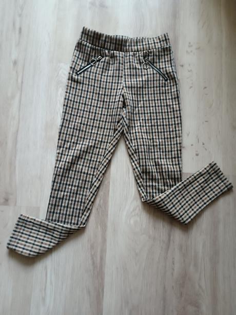 Nohavice na gumu, 134