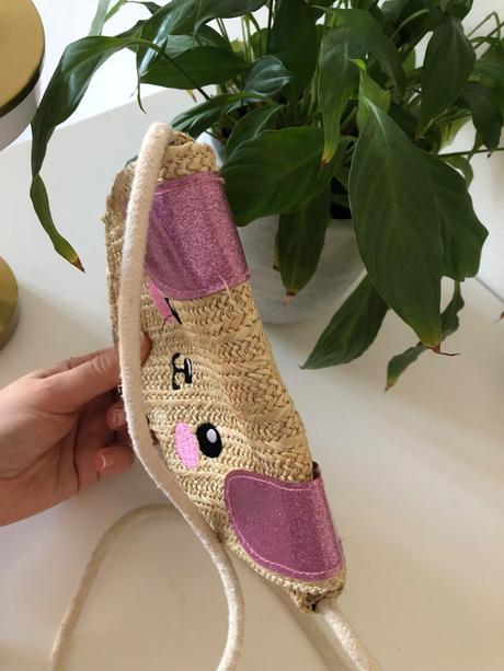 Malá detská slamená kabelka psík, 