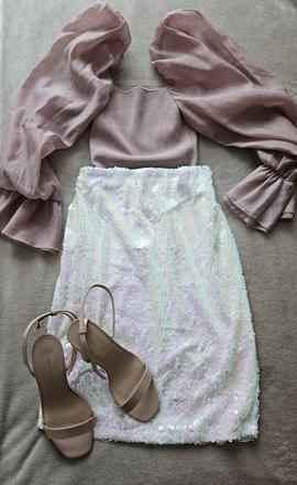 Nádherná sukňa, gate,42