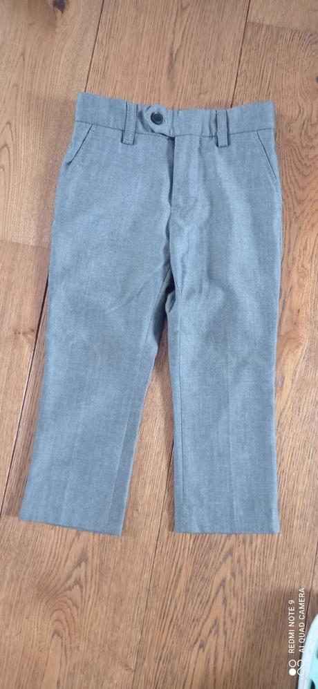 Oblek pre chlapca, 98