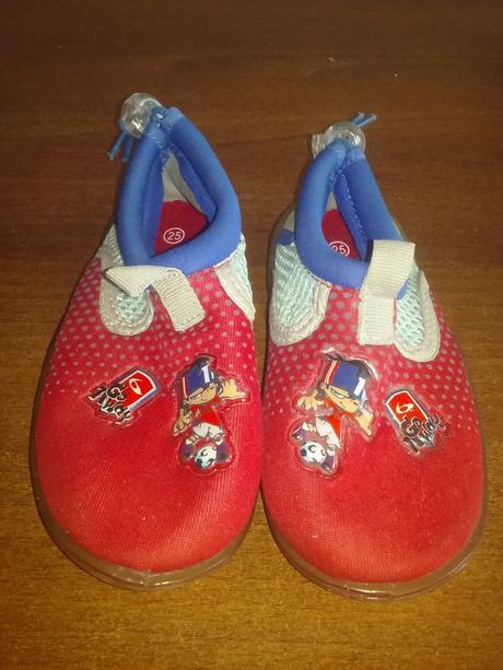 Topánky do vody, 25