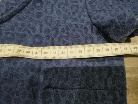 Modré šaty s plastickým vzorom reserved vm, reserved,m