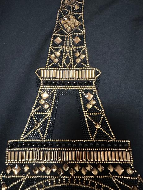 Športové minišaty s eiffelovou vežou, 