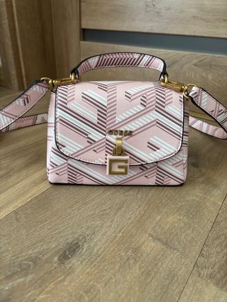 Kabelka guess, guess