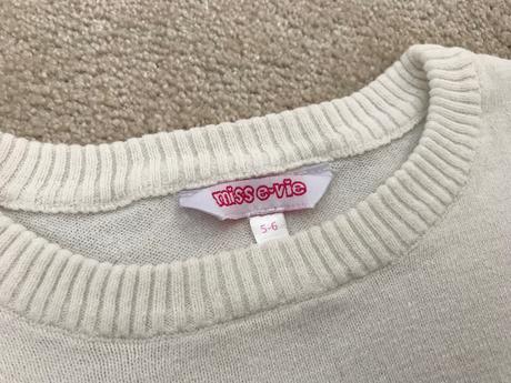 Sveter s vlockou, 110