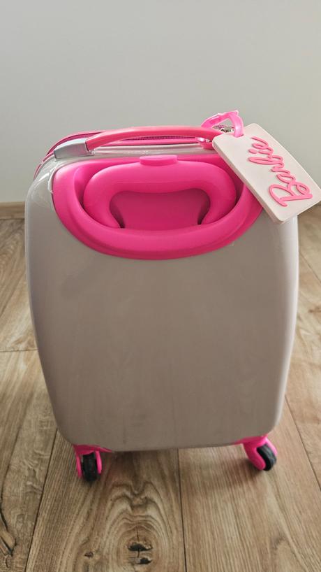 Kufor s ladvinkou, sinsay