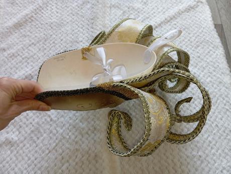 Benátska maska so zvončekmi, 