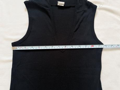 Rebrované čierne šaty bez rukávov s kapucňou, calzedonia,m