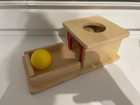 Montessori krabička bez guličky, 