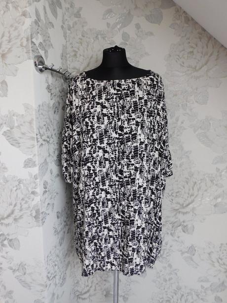 Trendy šaty/oversize top, 34