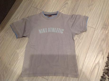 Bledosiive nike triko, nike,146
