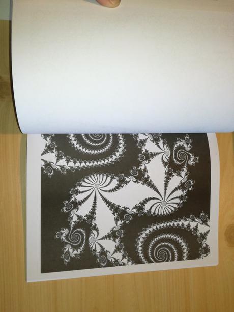 Fractals - colouring book, 