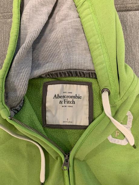 Zelená mikina na zips zn.abercrombie&fitch veľk.s, abercrombie&fitch,s