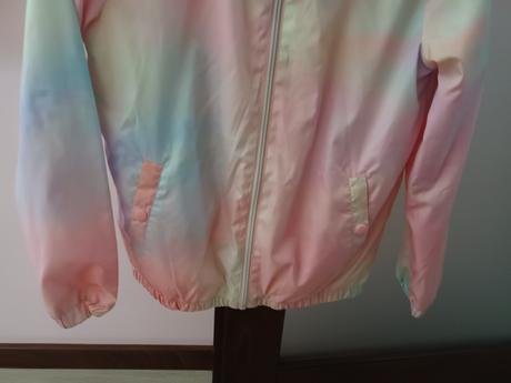 Dúhová tenká vetrovka, f&f,146