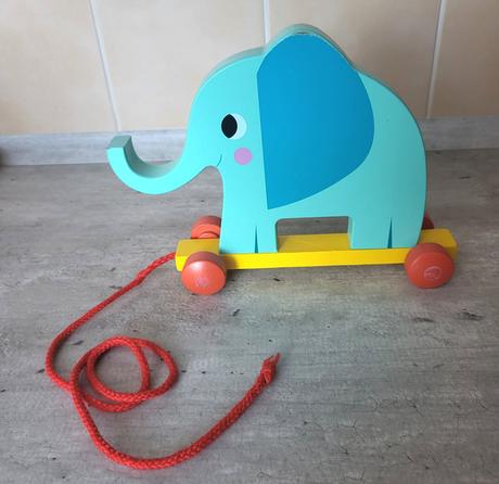 Drevený slon na ťahanie, 