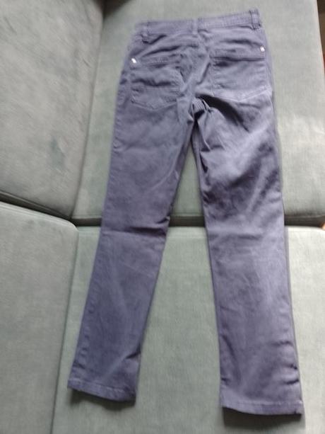 Tmavomodré rifle, charles vögele,140