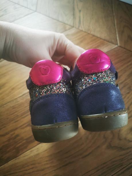 Kozene topanocky zn. shoo pom, 26