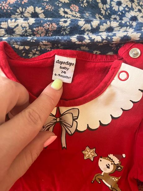 Vianočné šaty, 74