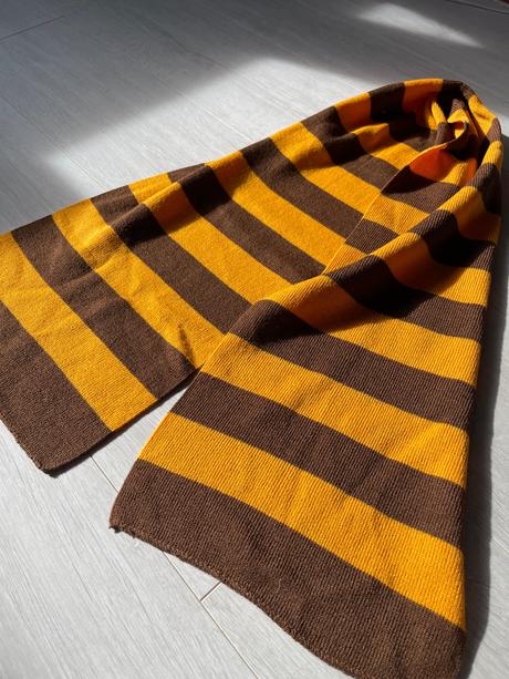 Oranžovo-hnedý dlhý šál, 