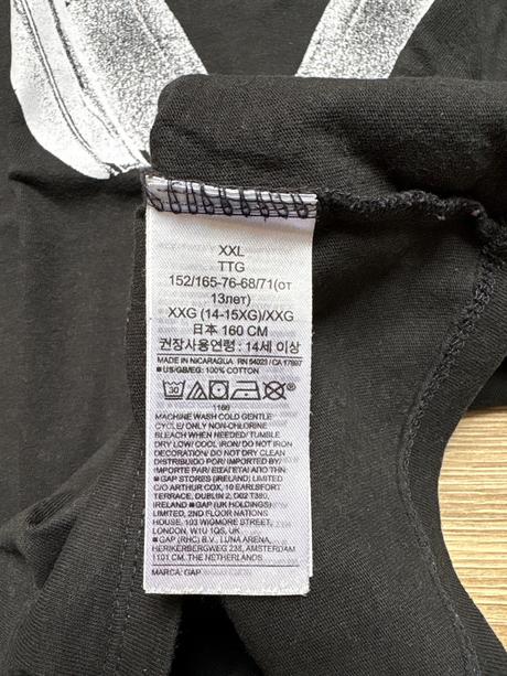 Tričko so slúchadlami, gap,158