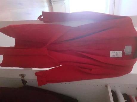 Elegantny damsky cerveny kabat, 164