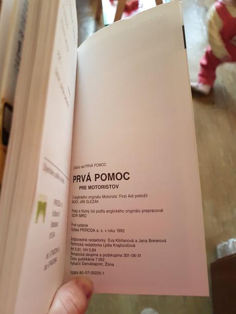 Kniha prva pomoc pre motoristov,