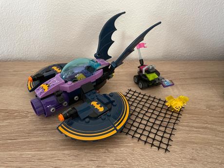 Lego dc super hero girls 41230 batgirl a naháňačka, 