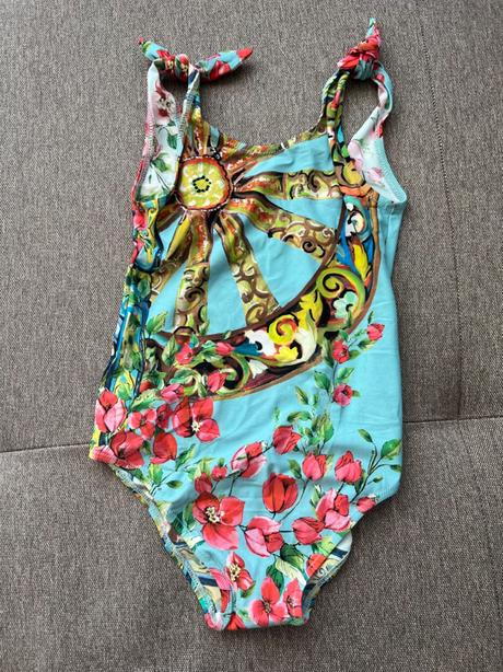 Celé plavky dolce&gabana, 110