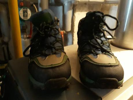 Trekové topánky, 35