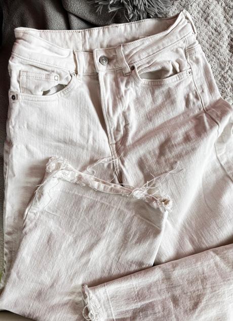 Skrátené biele nohavice, h&m,s