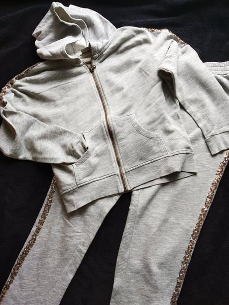 Mikina s kapuckou, next,140